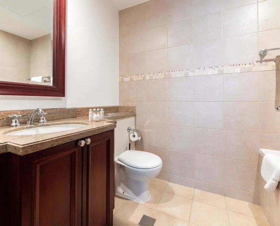 Дубай: Luxury Living Next to Dubai Mall Burj Khalifa