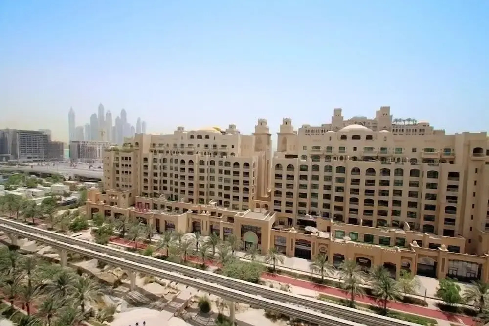 Дубай: Kennedy Towers - Al Sarood