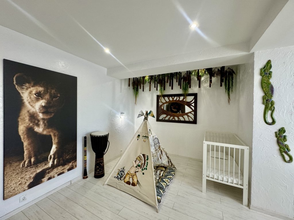 Восход: Вилла Villa Rose