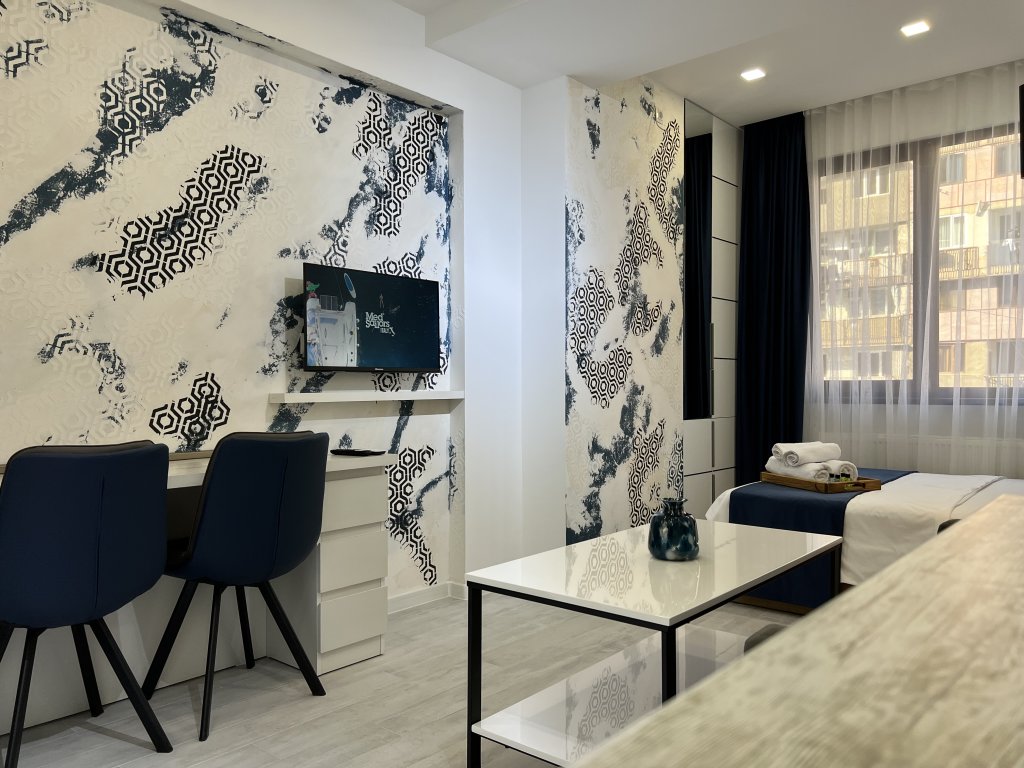 Ереван: Апартаменты  Stylish apt city center, BW