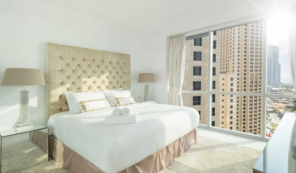 Дубай: LUX The Luxury Sunny JBR Beach Views
