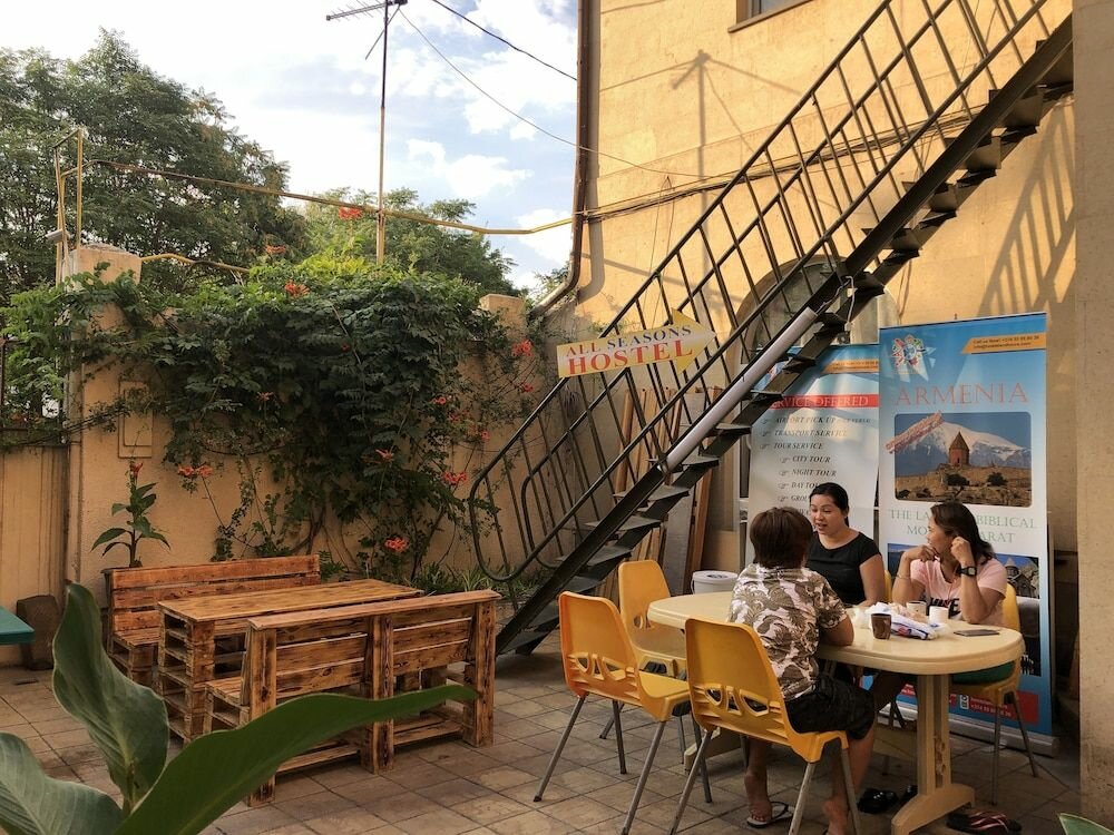 Ереван: Хостел All Seasons от HOSTELANDTOURS
