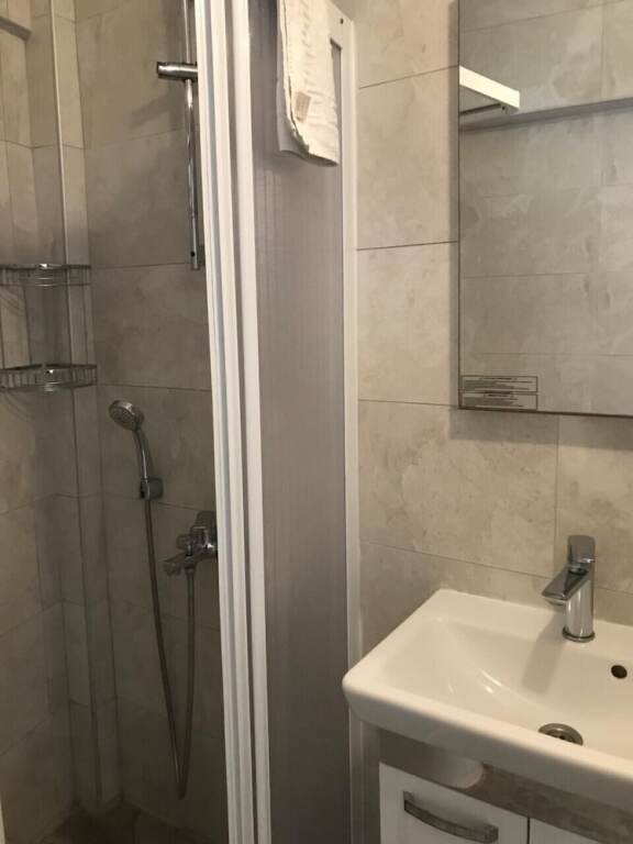 Турунч: Can Apartments