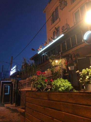 Силиври: Silver Continent Hostel