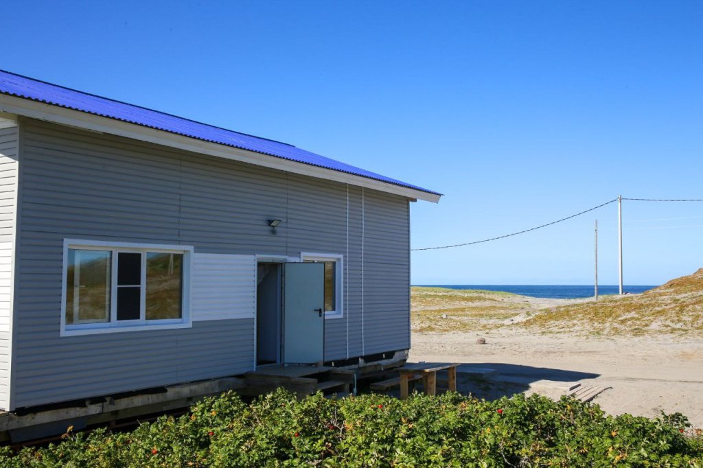 Курильск: База отдыха Белые скалы