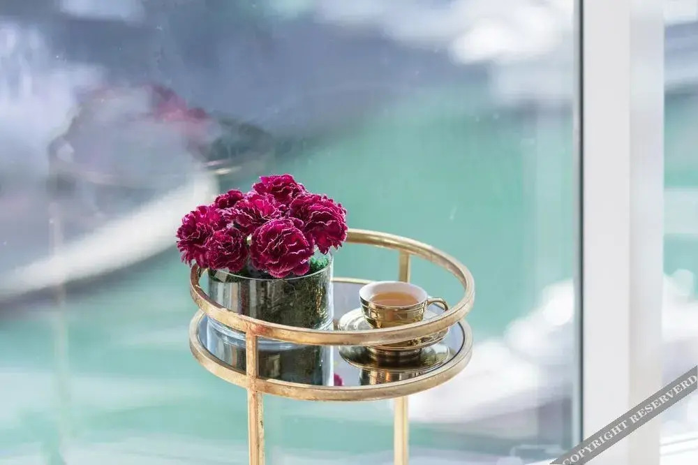 Дубай: Continental Tower by Luxury Staycation