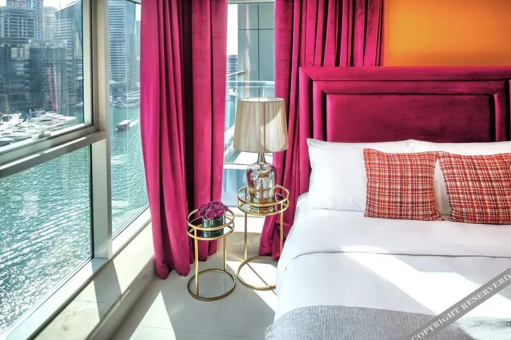 Дубай: Continental Tower by Luxury Staycation