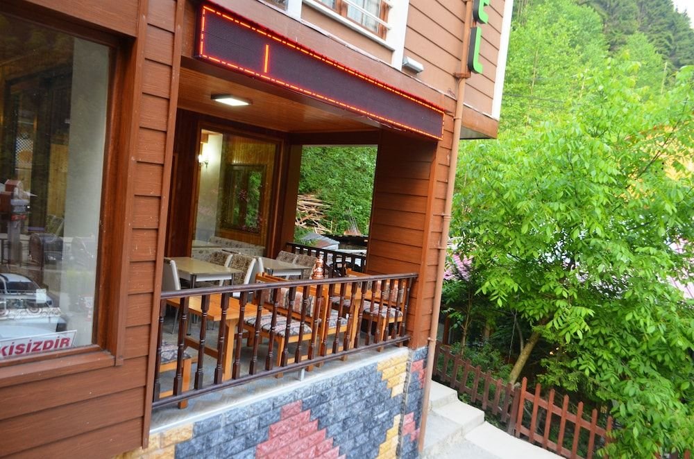 Чамлыхемшин: Ayder Koroglu Otel