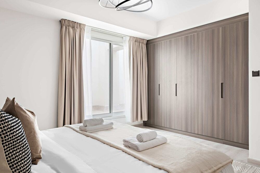 Дубай: Silkhaus Millennium Executive Tower