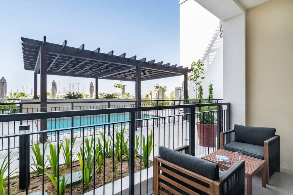 Дубай: Sea View 2BR in Port de La Mer
