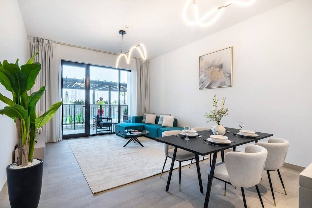 Дубай: Sea View 2BR in Port de La Mer