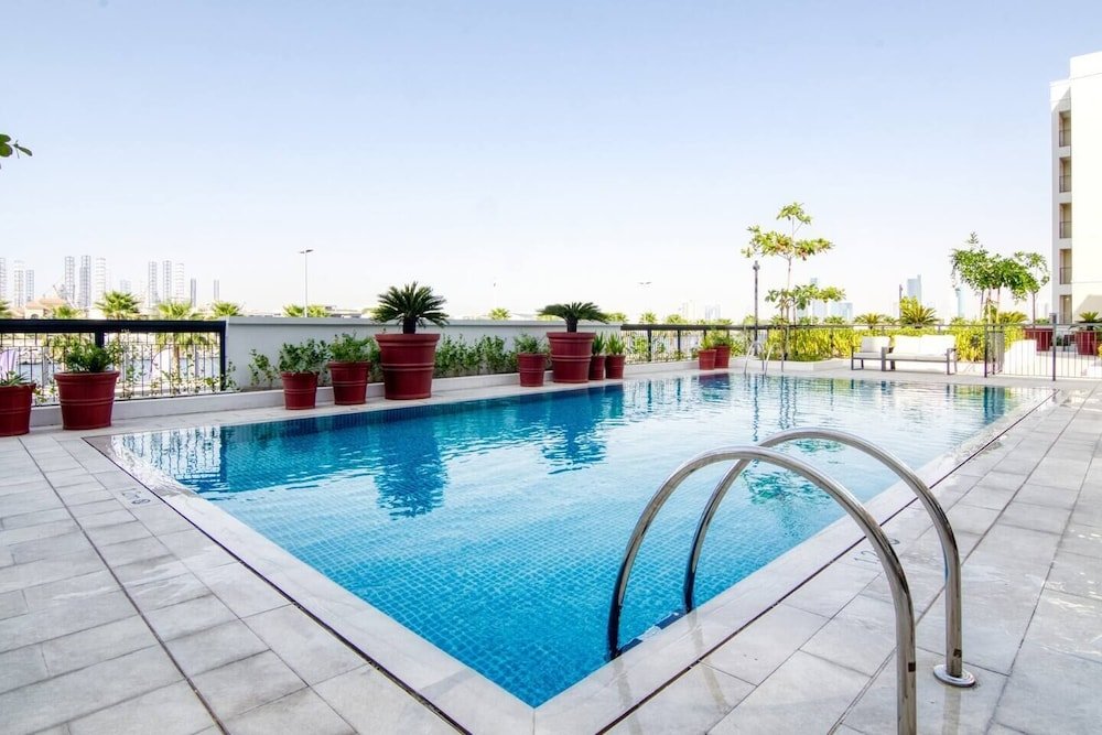 Дубай: Sea View 2BR in Port de La Mer