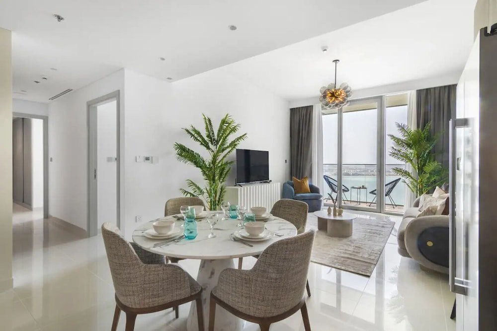 Дубай: Sea view 2BR Beach Isle