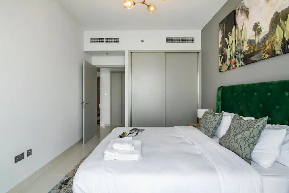 Дубай: Sea view 2BR Beach Isle