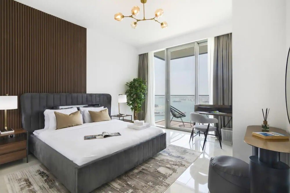 Дубай: Sea view 2BR Beach Isle