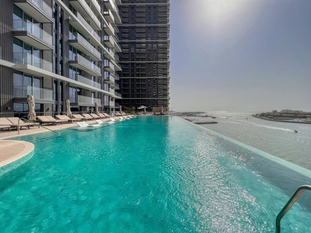 Дубай: Sea view 2BR Beach Isle