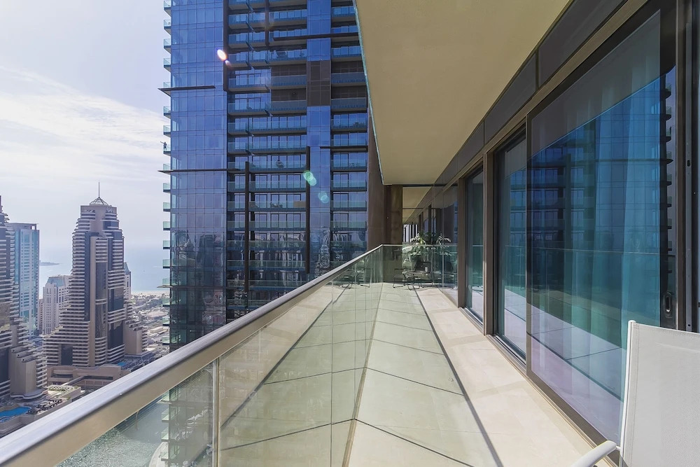 Дубай: The Residences at Marina Gate by Driven Holiday Homes