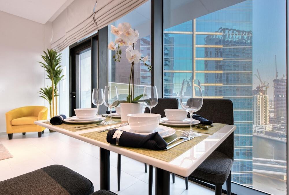 Дубай: Stylish Studio w Dubai Canal Vw in Business Bay