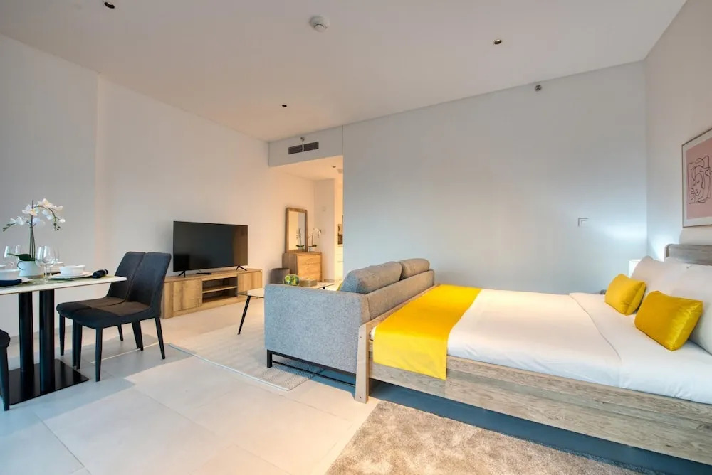 Дубай: Stylish Studio w Dubai Canal Vw in Business Bay