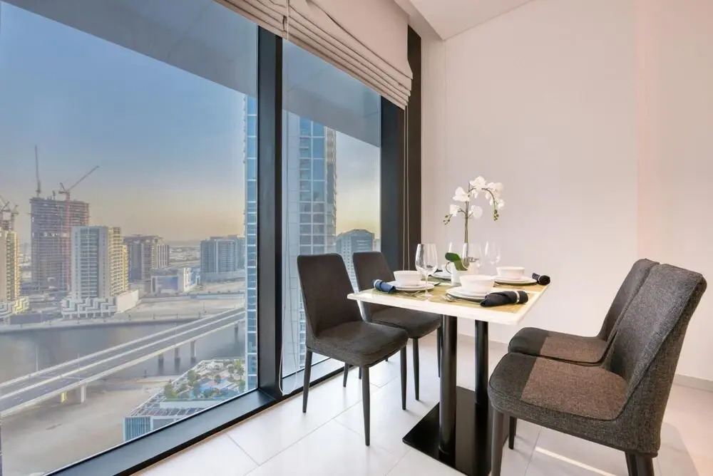 Дубай: Stylish Studio w Dubai Canal Vw in Business Bay