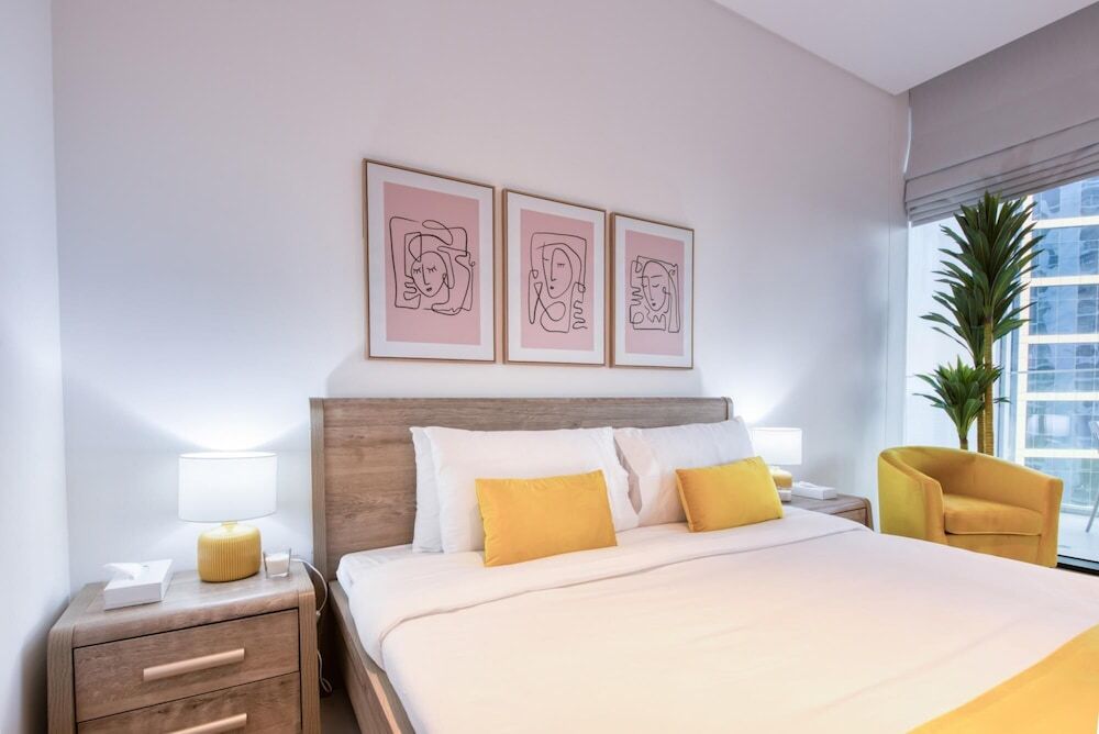 Дубай: Stylish Studio w Dubai Canal Vw in Business Bay
