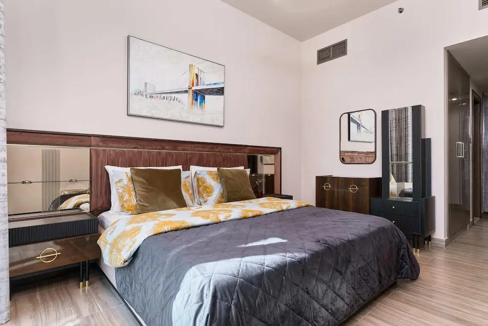 Дубай: 1BR view in a luxurious home
