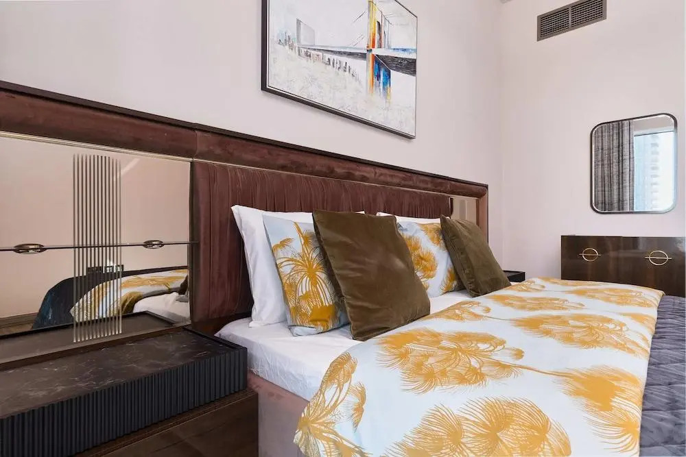 Дубай: 1BR view in a luxurious home