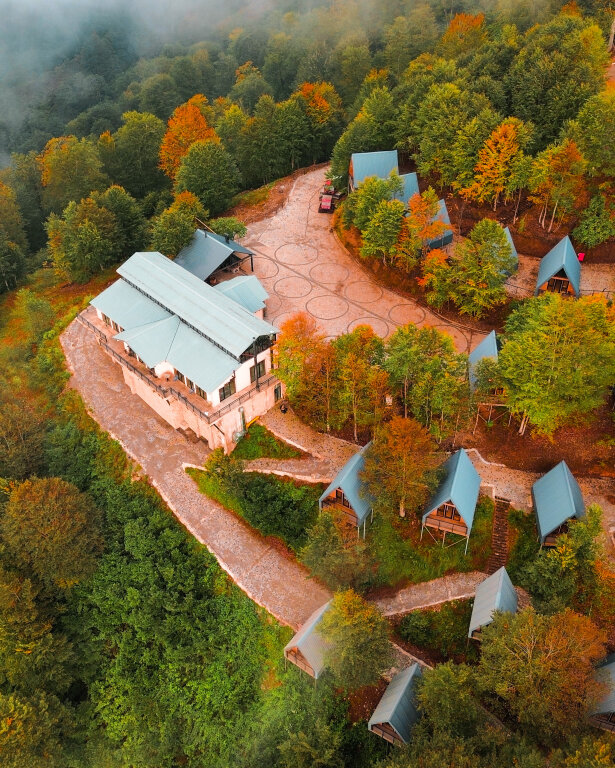 Кобулети: Chalet Kvirike