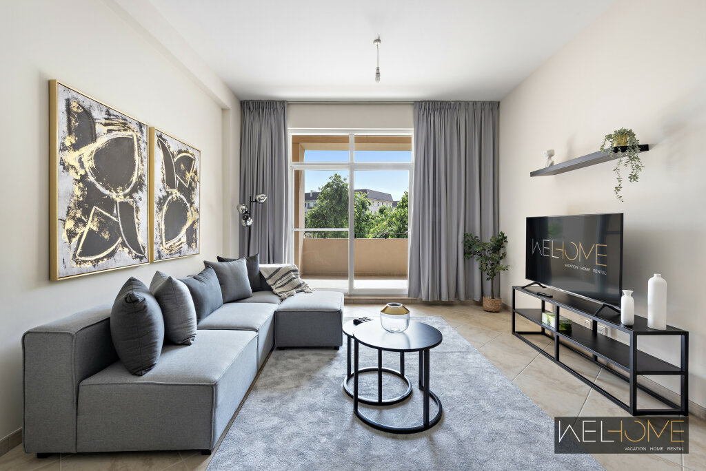 Дубай: Апартаменты WelHome - Prime Apartment With Balcony Amidst Lively Area