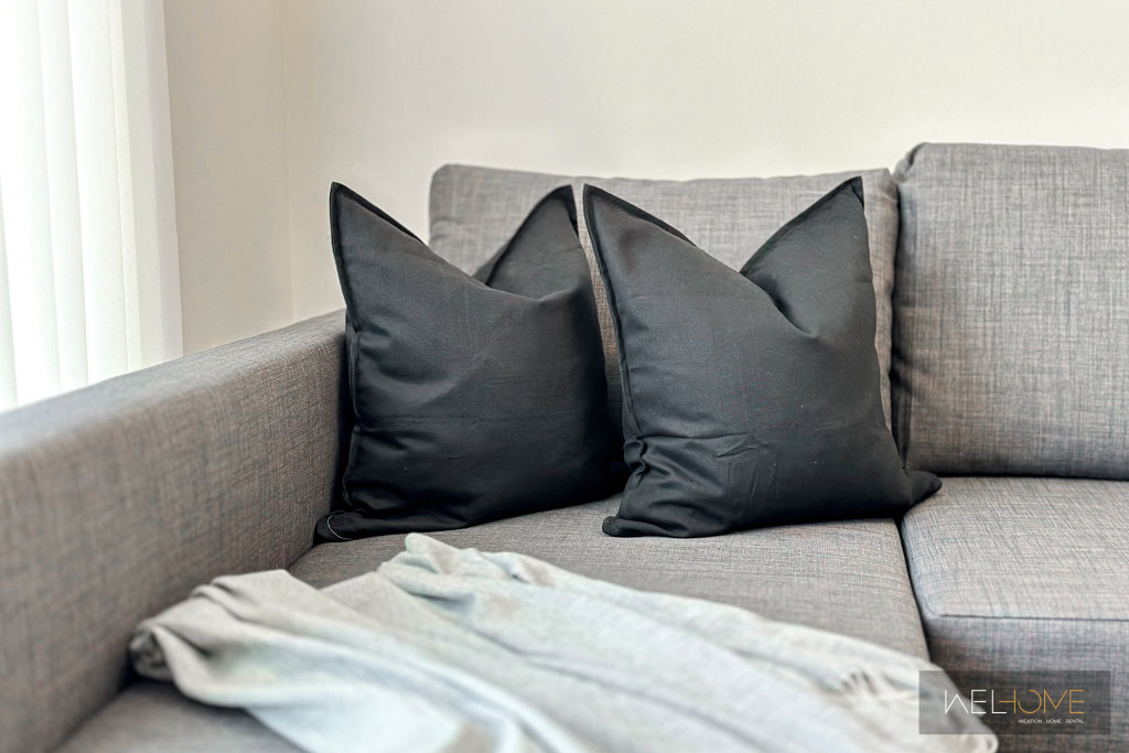Дубай: Апартаменты WelHome - Dubai Delight: Luxe Living 1BR at Binghatti Luna