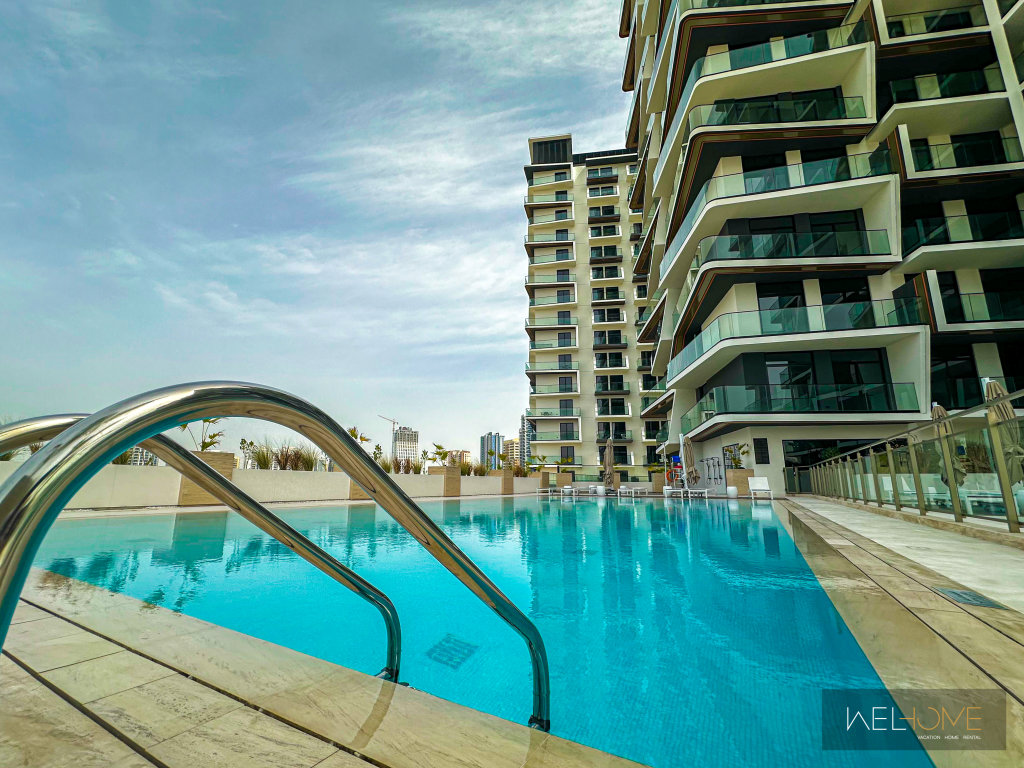 Дубай: Апартаменты WelHome - Dubai Delight: Luxe Living 1BR at Binghatti Luna