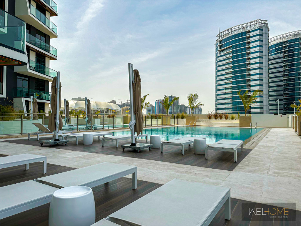 Дубай: Апартаменты WelHome - Dubai Delight: Luxe Living 1BR at Binghatti Luna