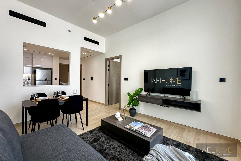 Дубай: Апартаменты WelHome - Dubai Delight: Luxe Living 1BR at Binghatti Luna