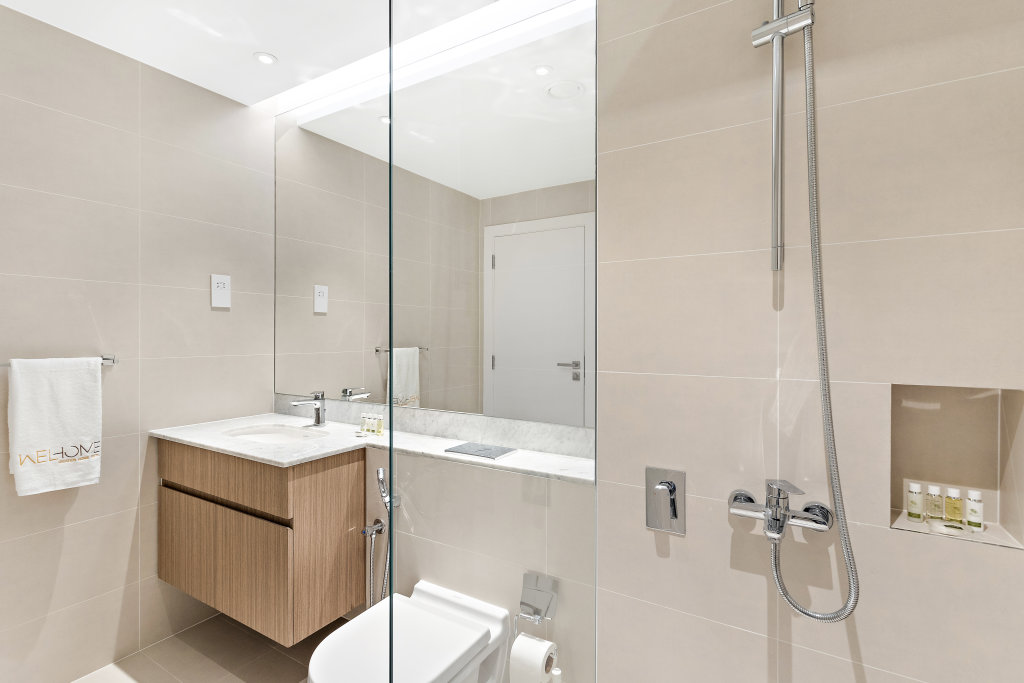 Дубай: Апартаменты WelHome - Mesmerizing Sea & Burj Khalifa Views Apt at La Voile