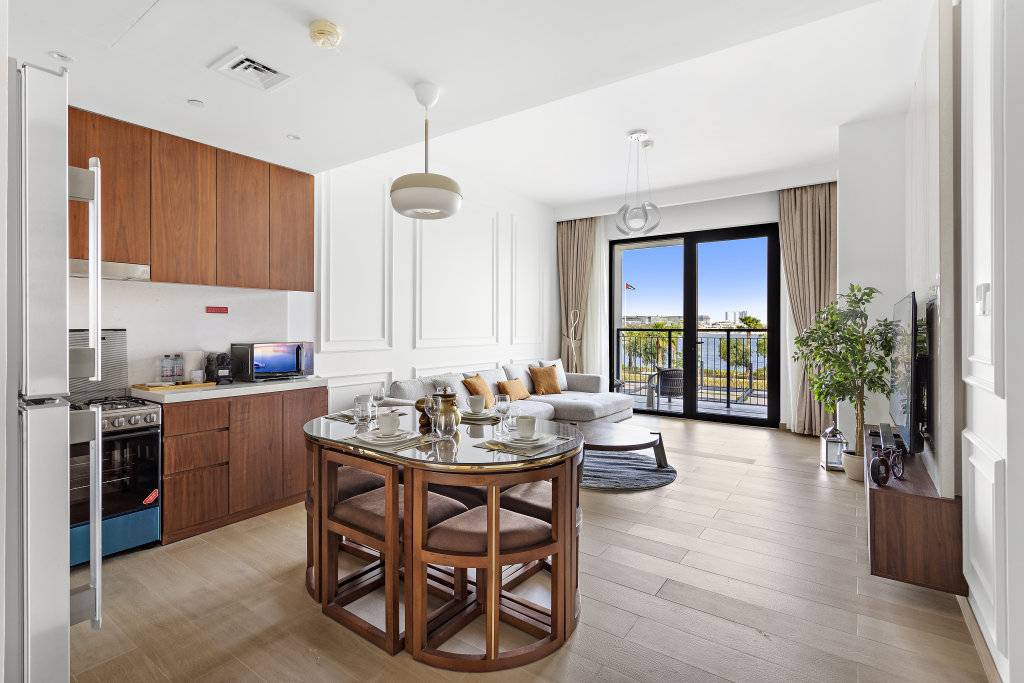Дубай: Апартаменты WelHome - Mesmerizing Sea & Burj Khalifa Views Apt at La Voile