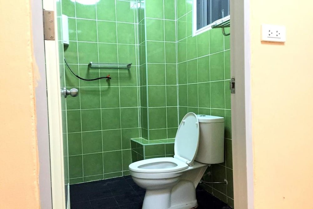 Ко Самет: Sea Breeze Bungalow