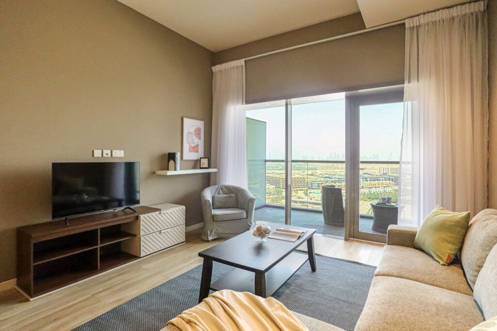 Дубай: Апартаменты WelHome - Evergreen Apartment Amidst Vibrant JVC With Pool