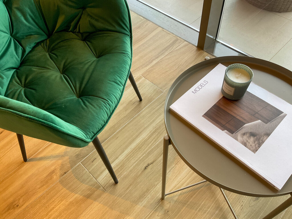 Дубай: Апартаменты WelHome - Evergreen Apartment Amidst Vibrant JVC With Pool
