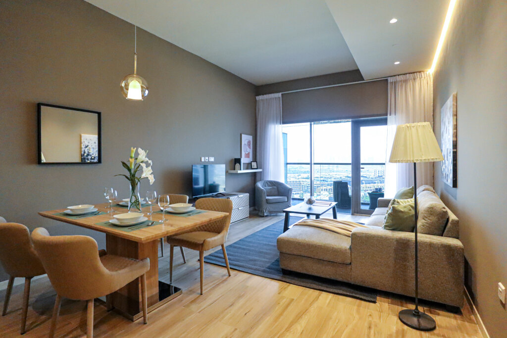 Дубай: Апартаменты WelHome - Evergreen Apartment Amidst Vibrant JVC With Pool