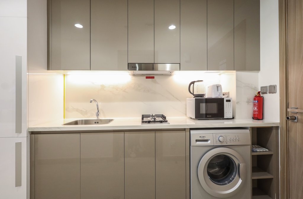 Дубай: Апартаменты Apartments Elite LUX Holiday Homes - Modern Marvel – Sleek Studio in Azizi Riviera
