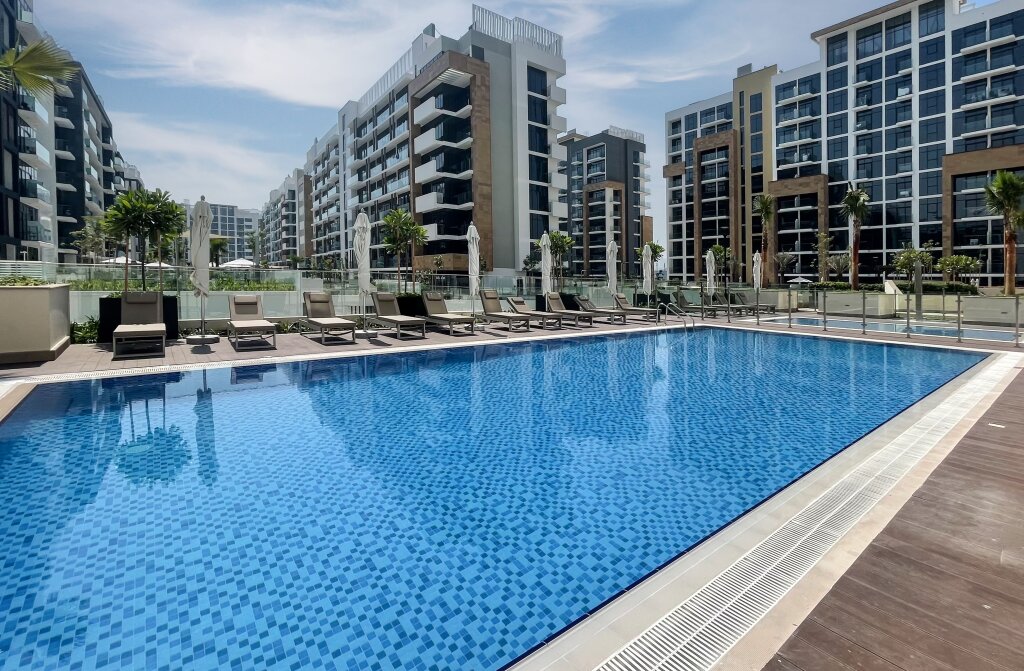 Дубай: Апартаменты Apartments Elite LUX Holiday Homes - Modern Marvel – Sleek Studio in Azizi Riviera