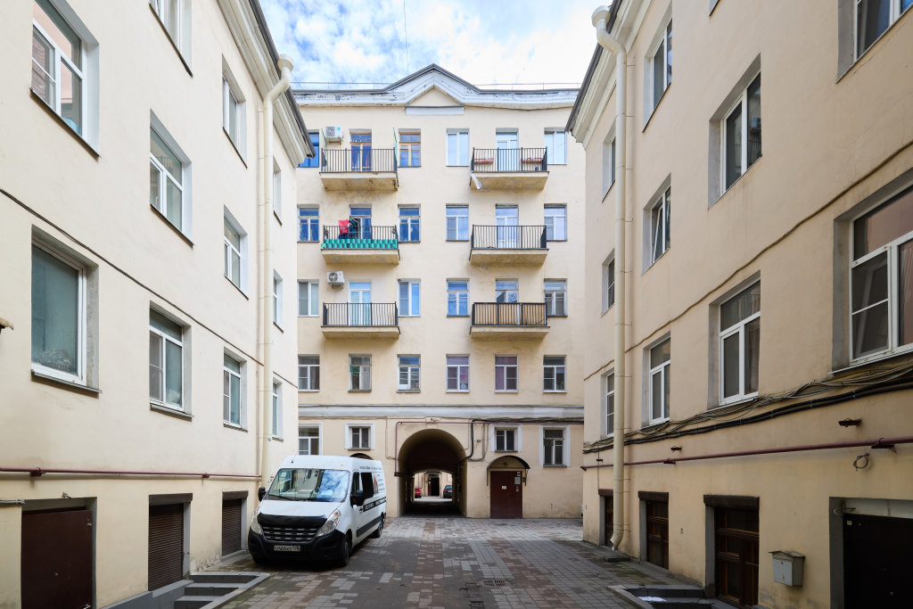Санкт-Петербург: Апартаменты RoomyRoom на Английском проспекте