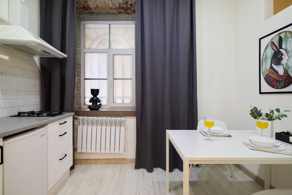 Санкт-Петербург: Апартаменты RoomyRoom на Английском проспекте