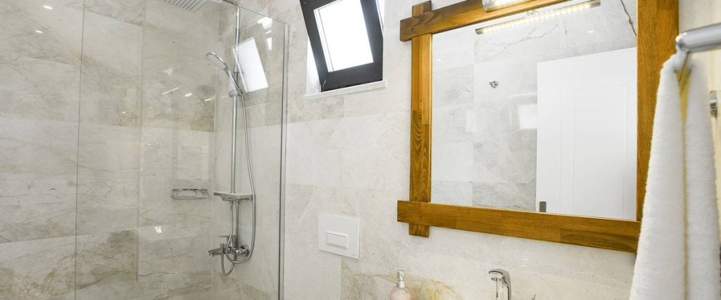 Исламлар: Villa Sila 8