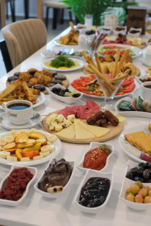 Алтынолук: Lopera Beach Hotel