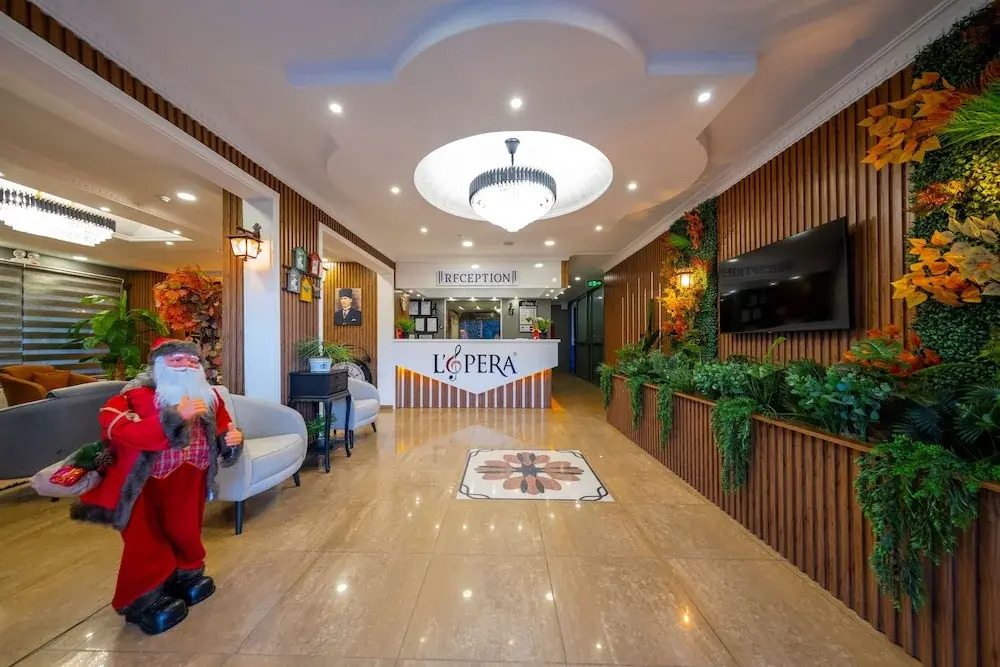 Алтынолук: Lopera Beach Hotel