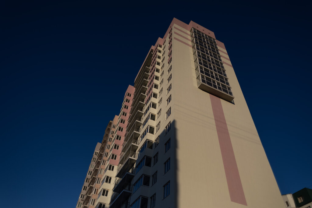 Саратов: Апартаменты Loft Apartment/7A Alekseevskaya
