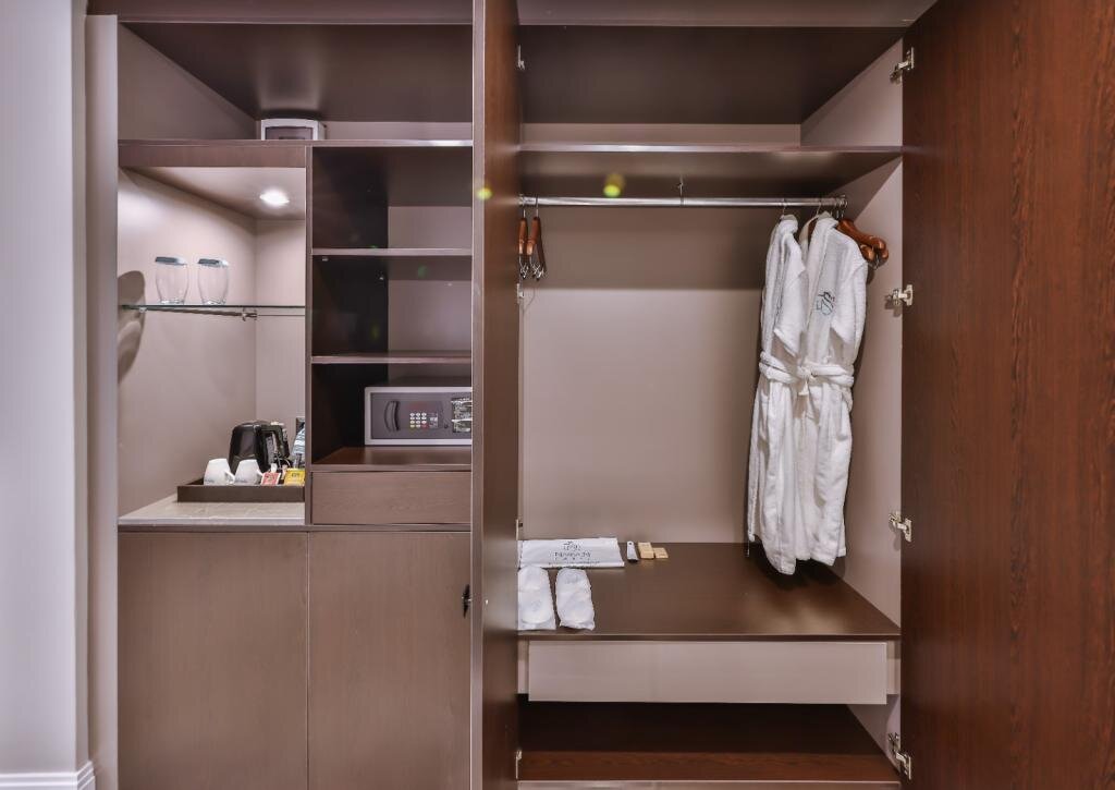 Болу: Narven Wellness & Thermal Hotel