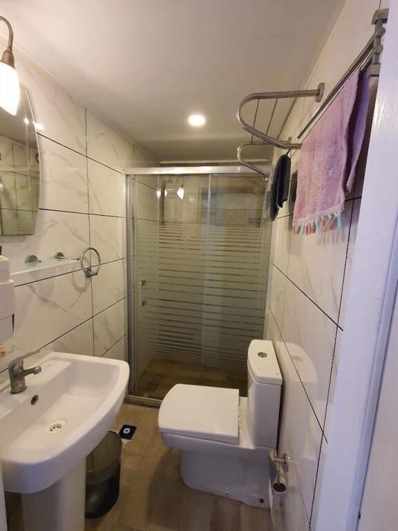 Бозджаада: Bi Hayal Ada Evi