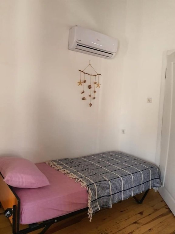 Бозджаада: Bi Hayal Ada Evi